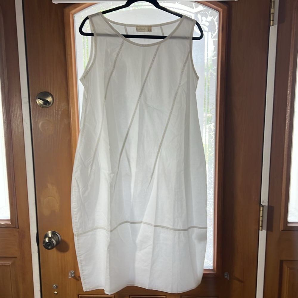 Luukaa White Tulip Sleeveless Dress‎ 100% Cotton, Sz 8